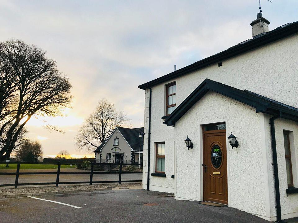 Clogher Valley Golf Club Fivemiletown Eksteriør bilde